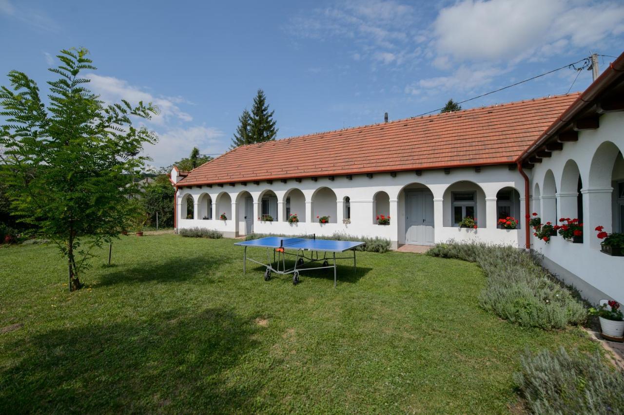 Bakta Haz Hotel Egerbakta Exterior photo